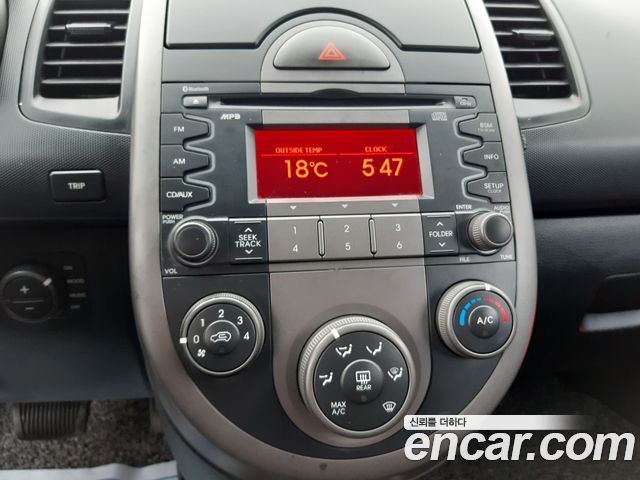 Kia Soul 2009 — photo 10