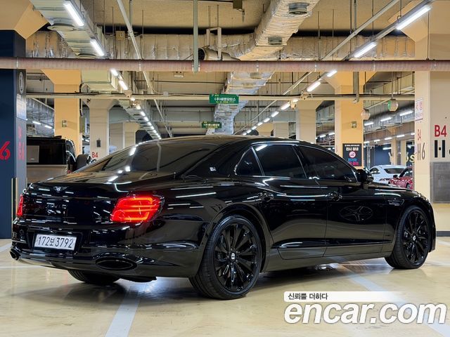 Bentley Flying Spur 2020 — photo 2