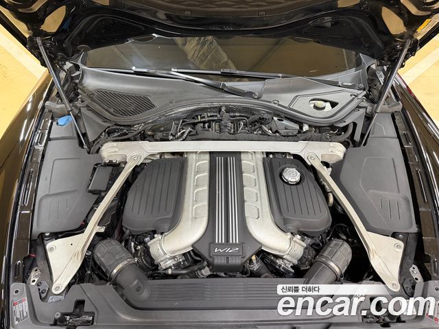 Bentley Flying Spur 2020 — photo 6