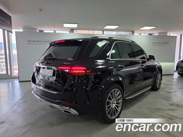 Mercedes-Benz GLE-Class 2025 — photo 2