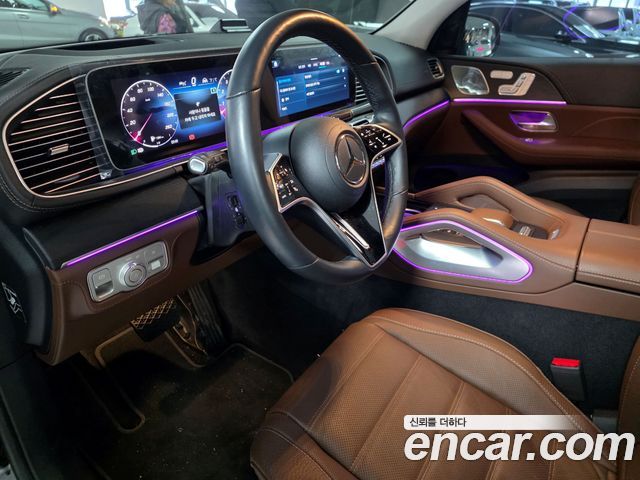 Mercedes-Benz GLE-Class 2025 — photo 9