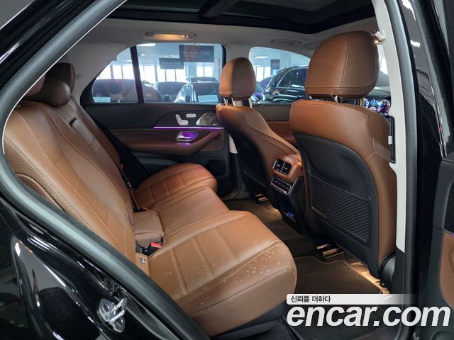 Mercedes-Benz GLE-Class 2025 — photo 10