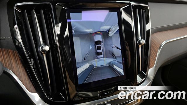 Volvo S60 2024 — photo 16