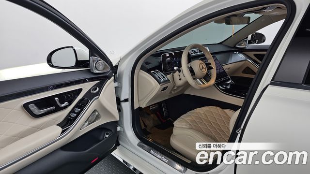 Mercedes-Benz S-Class 2022 — photo 10
