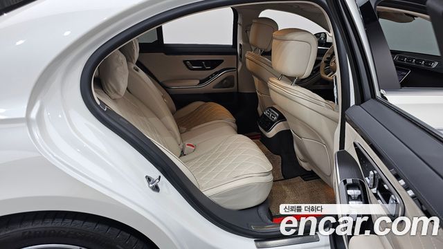 Mercedes-Benz S-Class 2022 — photo 12