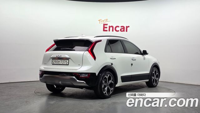 Kia Niro 2025 — photo 2