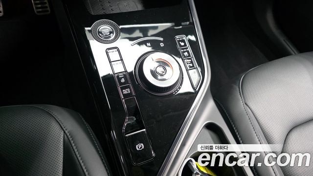 Kia Niro 2025 — photo 9
