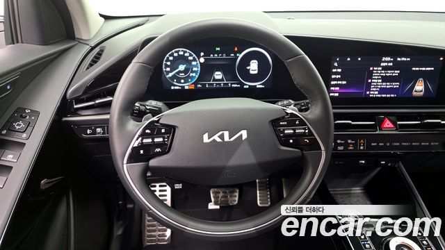 Kia Niro 2025 — photo 13
