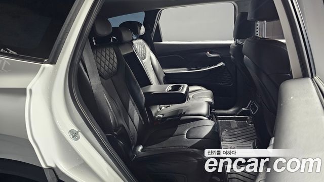 Hyundai Santafe 2022 — photo 12