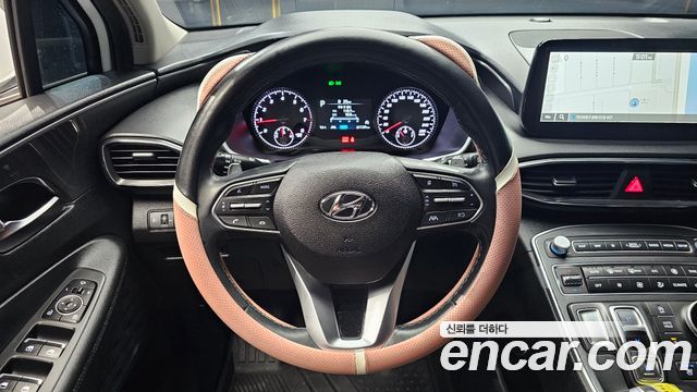 Hyundai Santafe 2022 — photo 13
