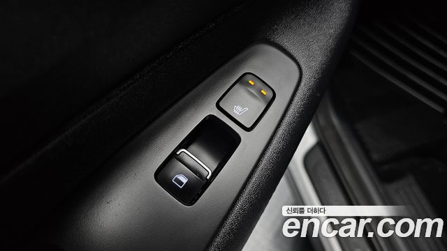 Hyundai Santafe 2022 — photo 18