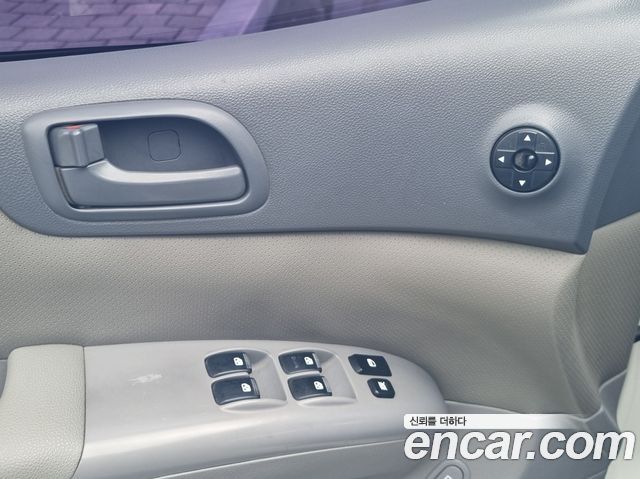 Kia Canival 2009 — photo 15