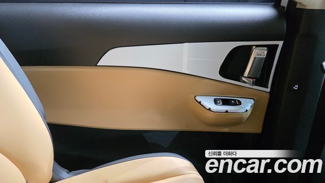 Kia Canival 2023 — photo 15