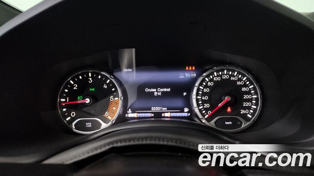 Jeep Renegade 2020 — photo 11