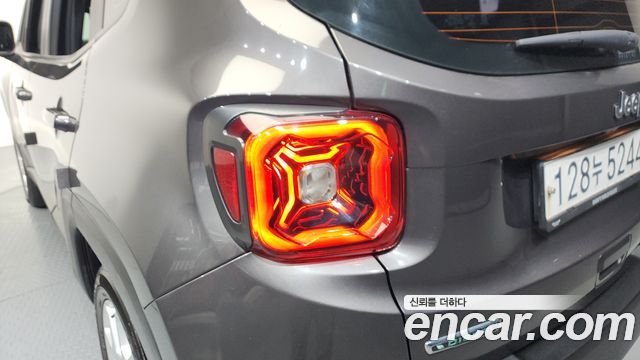 Jeep Renegade 2020 — photo 9