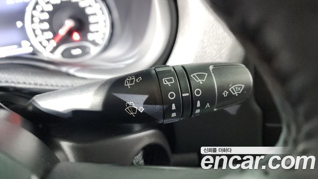 Jeep Renegade 2020 — photo 29