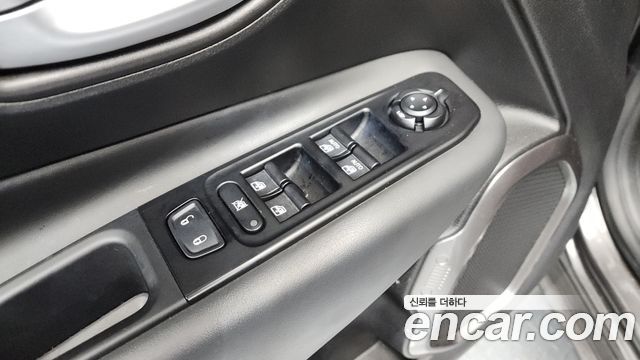 Jeep Renegade 2020 — photo 35
