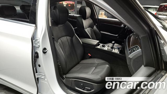 Genesis G80 2019 — photo 10