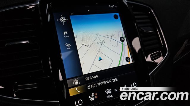 Volvo XC90 2019 — photo 20