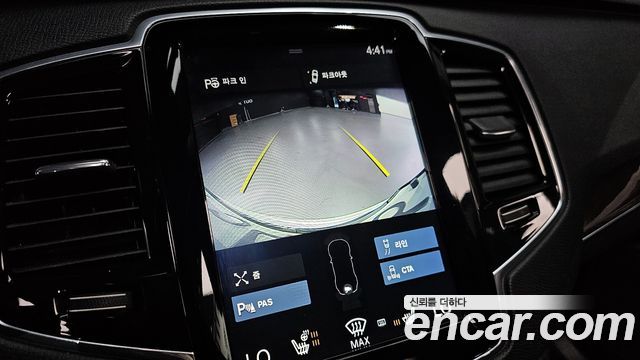 Volvo XC90 2019 — photo 21