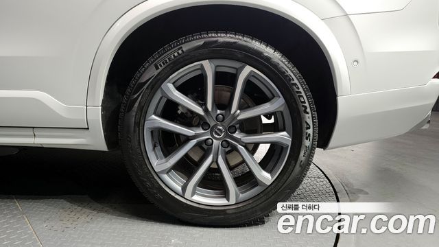 Volvo XC90 2019 — photo 7