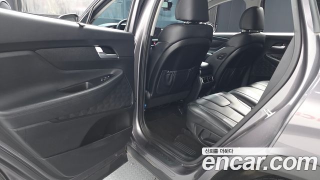Hyundai Santafe 2021 — photo 16