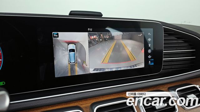Mercedes-Benz GLE-Class 2020 — photo 15