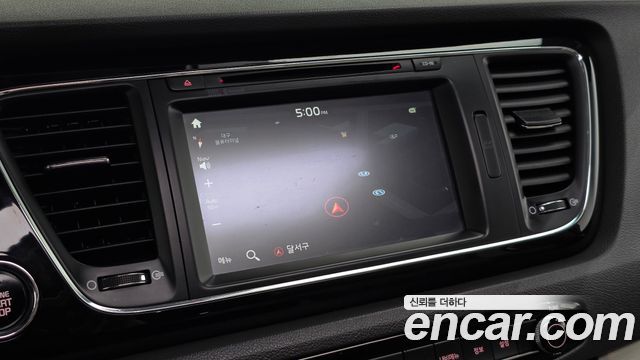 Kia Canival 2017 — photo 13
