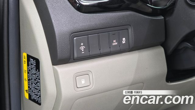 Kia Canival 2017 — photo 15
