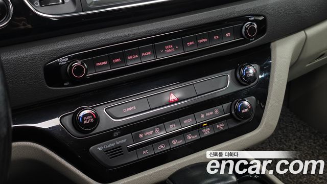 Kia Canival 2017 — photo 17