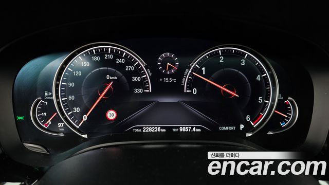 BMW Gran Turismo 2018 — photo 8