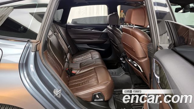 BMW Gran Turismo 2018 — photo 12