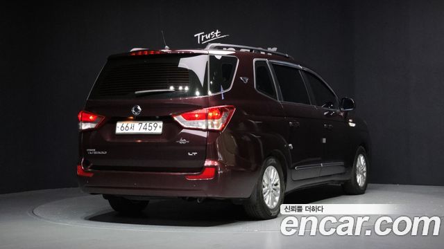 KG Mobility KORANDO 2015 — photo 2