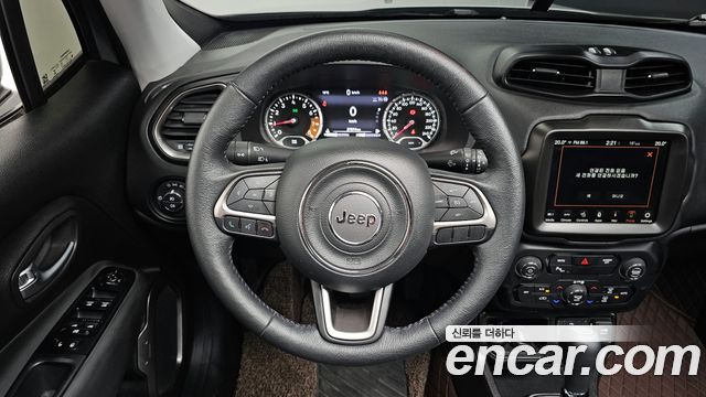 Jeep Renegade 2022 — photo 18