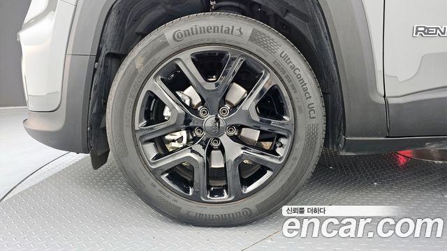Jeep Renegade 2022 — photo 7