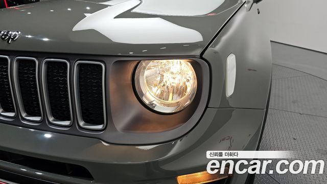 Jeep Renegade 2022 — photo 8