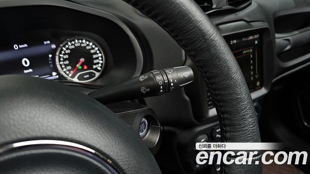 Jeep Renegade 2022 — photo 29