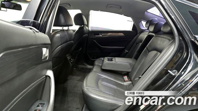 Hyundai Sonata 2018 — photo 11