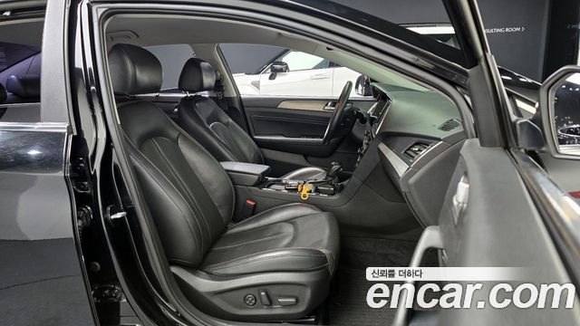 Hyundai Sonata 2018 — photo 12