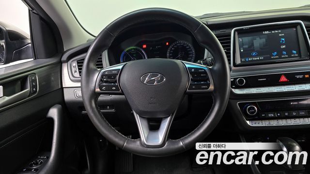 Hyundai Sonata 2018 — photo 13