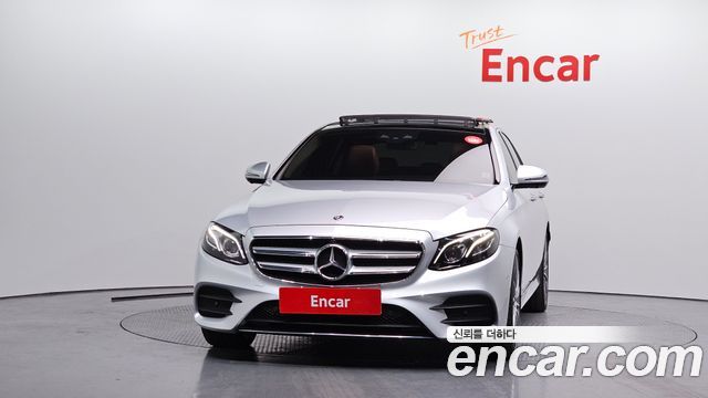 Mercedes-Benz E-Class 2017 — photo 3