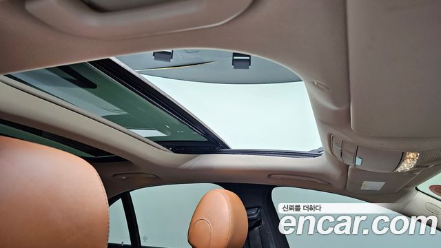 Mercedes-Benz E-Class 2017 — photo 17