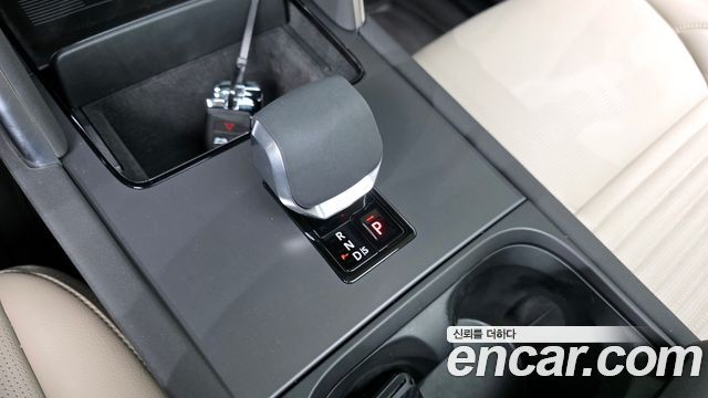 Land Rover Discovery Sport 2025 — photo 9