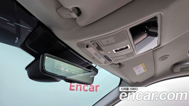 Land Rover Discovery Sport 2025 — photo 18