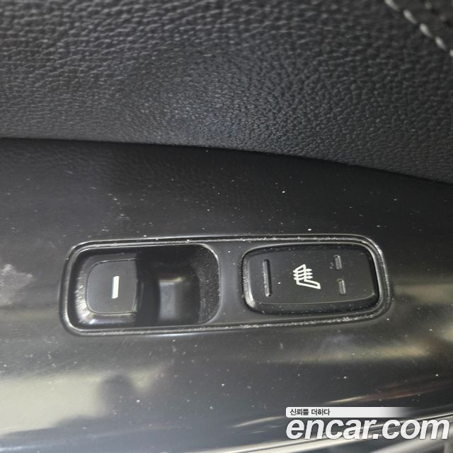 Kia K7 2016 — photo 12