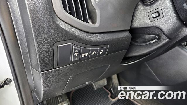 Kia Sportage 2013 — photo 16