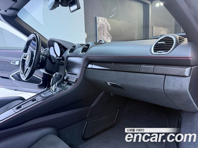 Porsche 718 2021 — photo 17