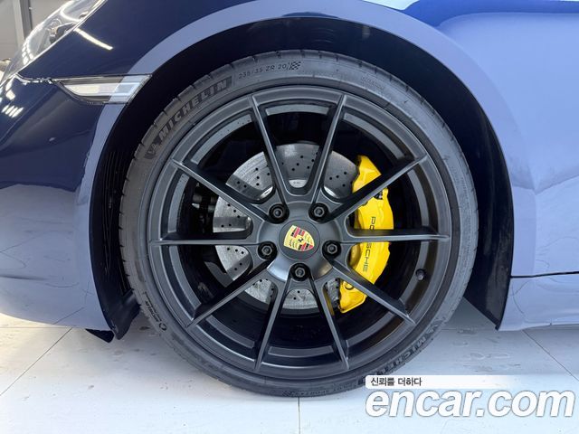 Porsche 718 2021 — photo 20