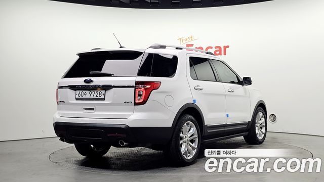 Ford Explorer 2014 — photo 2