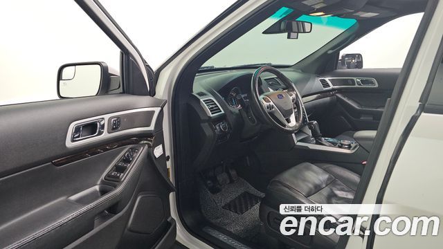 Ford Explorer 2014 — photo 10